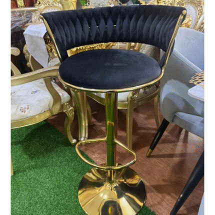 Simple Bar Stool. 777784