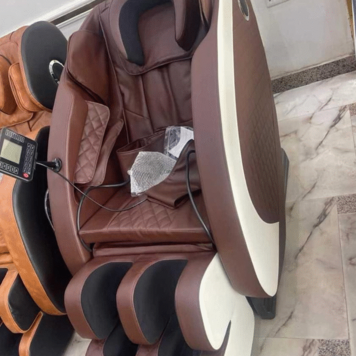 Massage chair Gene582 - Image 1