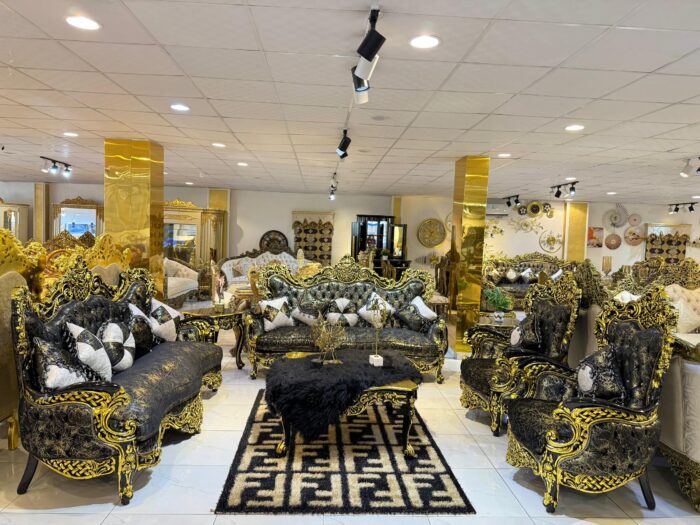 Ebony Splendor Royal Set - Image 1