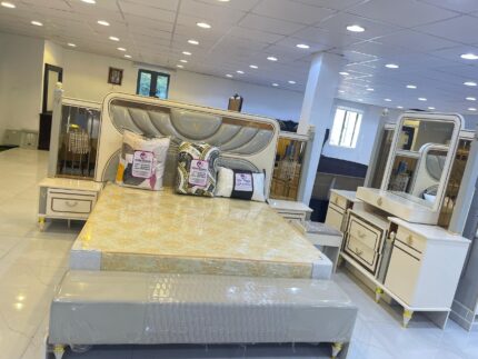 The Prestige Platform RAF145